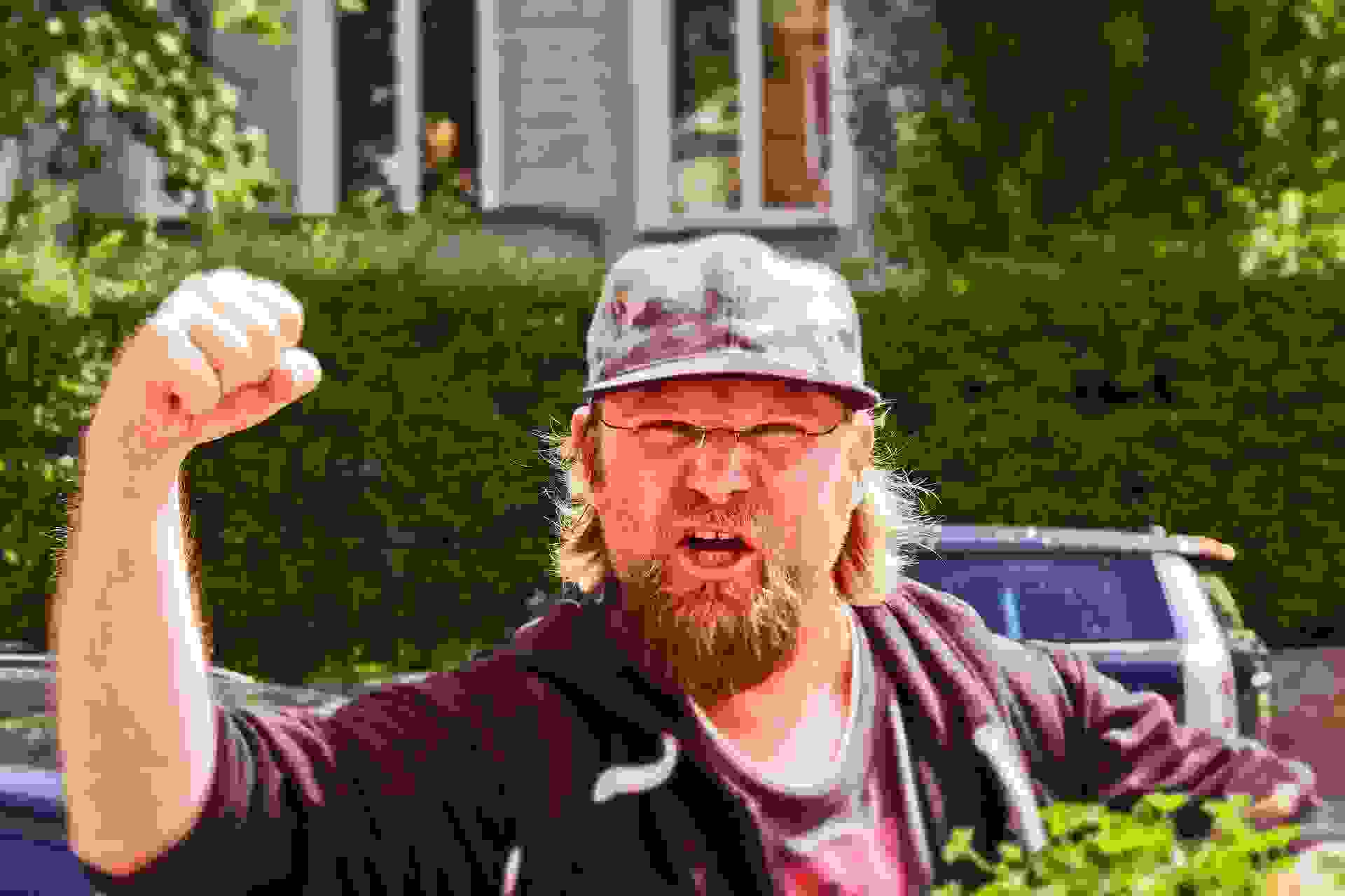 högljudda grannar